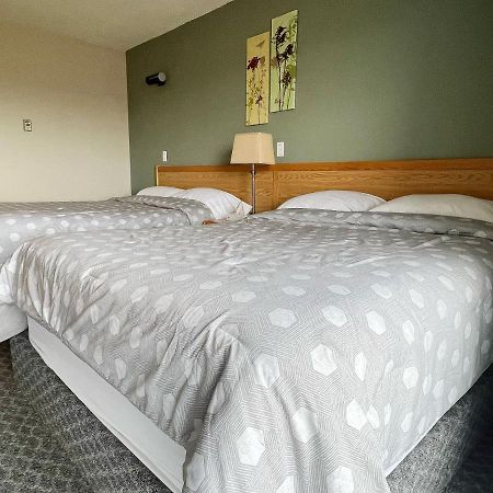 Hillview Motel Vanderhoof Εξωτερικό φωτογραφία