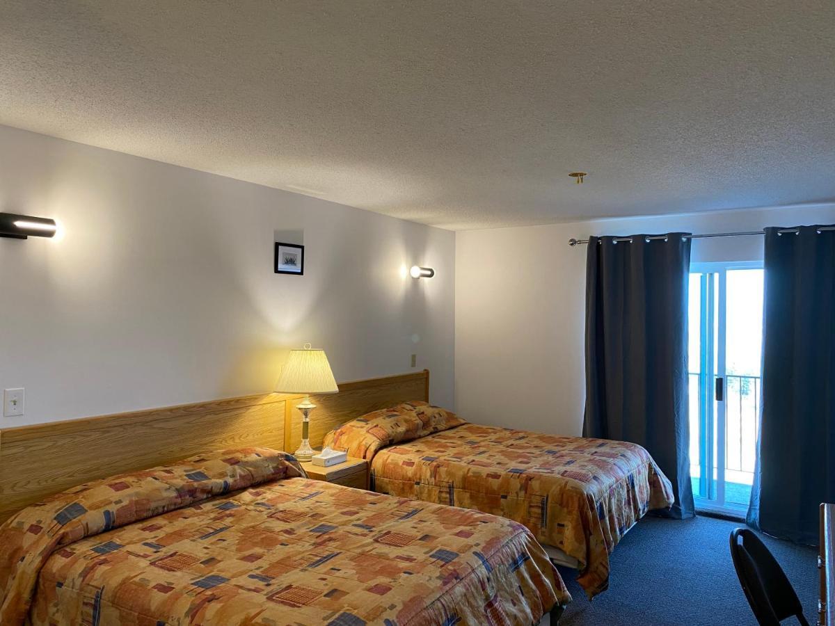 Hillview Motel Vanderhoof Εξωτερικό φωτογραφία