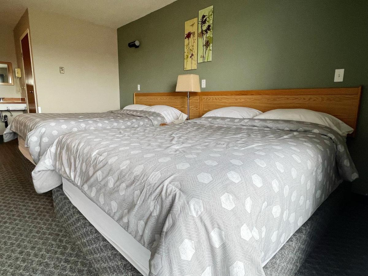 Hillview Motel Vanderhoof Εξωτερικό φωτογραφία