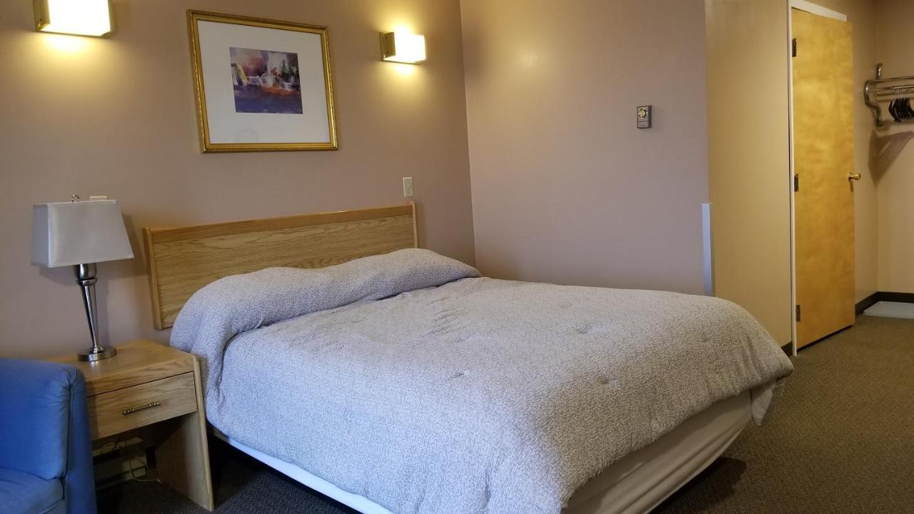 Hillview Motel Vanderhoof Εξωτερικό φωτογραφία